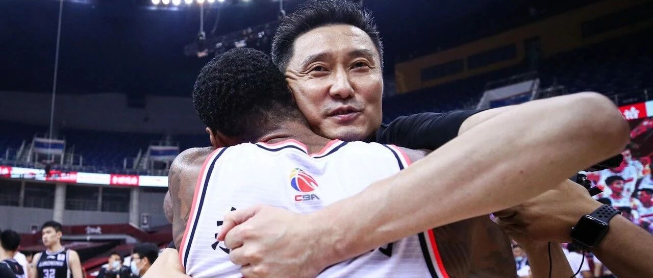 这样的杜锋，绝对是“老大”！