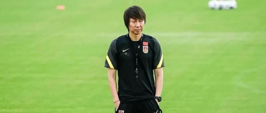 李铁想要体面离开国足？难...