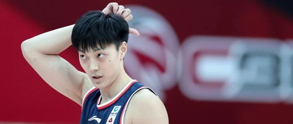 你没看错，胡明轩荣膺本场“篮板王”！