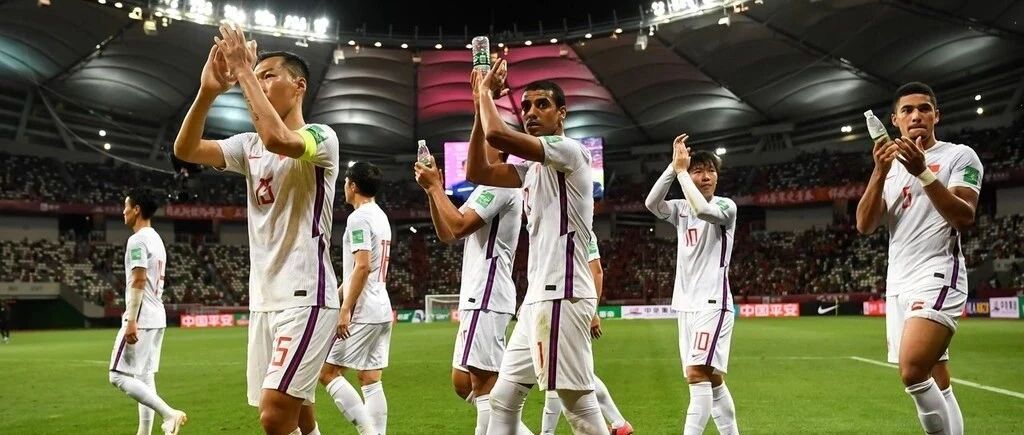 9天3战，国足挺住！