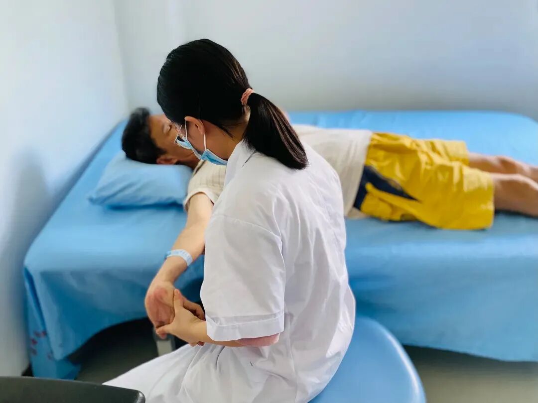 康复理疗设备怎么生产【我为群众办实事】患者福音！我院康复理疗科引进新技术新设备！_https://www.jmylbn.com_新闻资讯_第11张