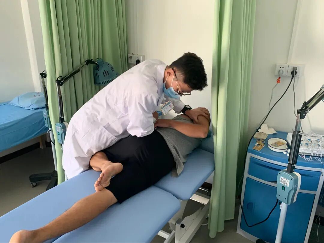 康复理疗设备怎么生产【我为群众办实事】患者福音！我院康复理疗科引进新技术新设备！_https://www.jmylbn.com_新闻资讯_第16张