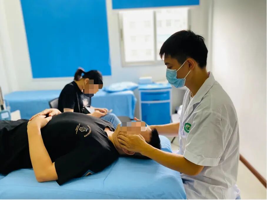 康复理疗设备怎么生产【我为群众办实事】患者福音！我院康复理疗科引进新技术新设备！_https://www.jmylbn.com_新闻资讯_第8张