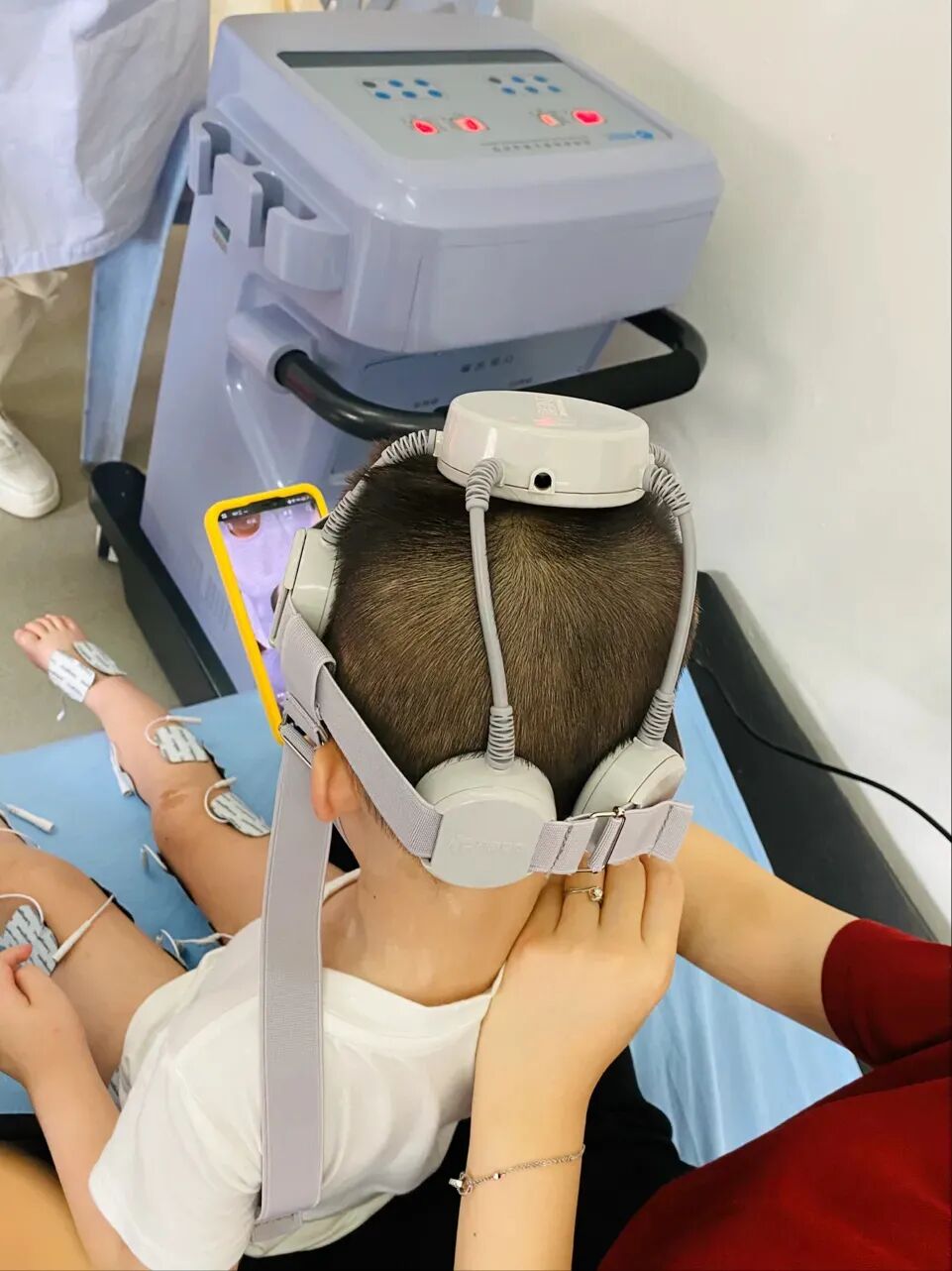 康复理疗设备怎么生产【我为群众办实事】患者福音！我院康复理疗科引进新技术新设备！_https://www.jmylbn.com_新闻资讯_第9张