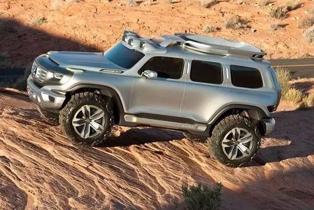 終於不用擔心油費！只加水就能跑 賓士這輛車厲害了！ 汽車 第11張