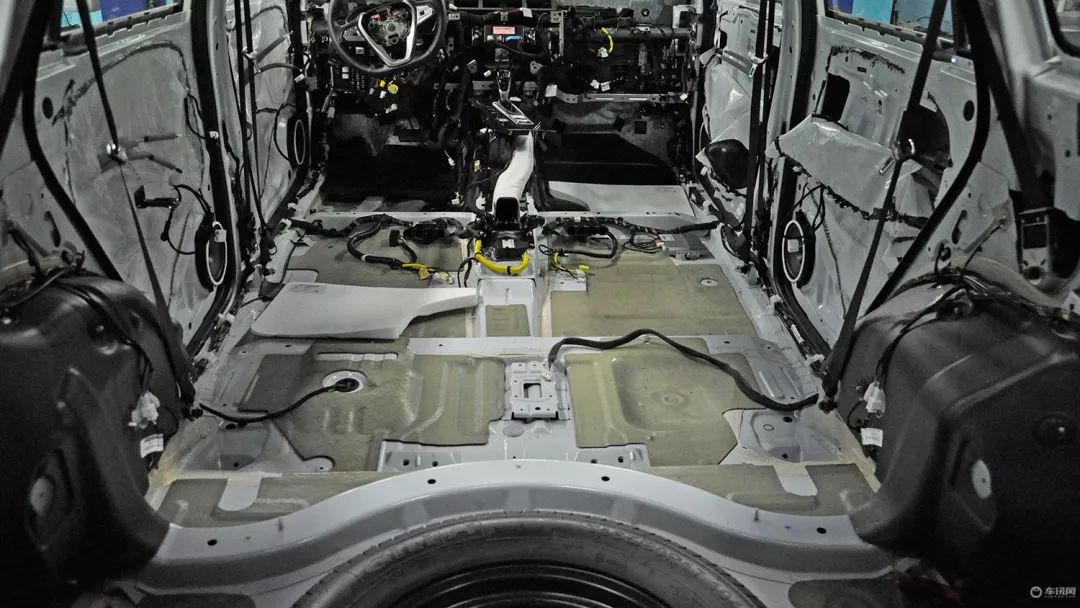 拆解新款長安CS75 看車身結構是否過硬 底盤構造是否紮實 汽車 第23張