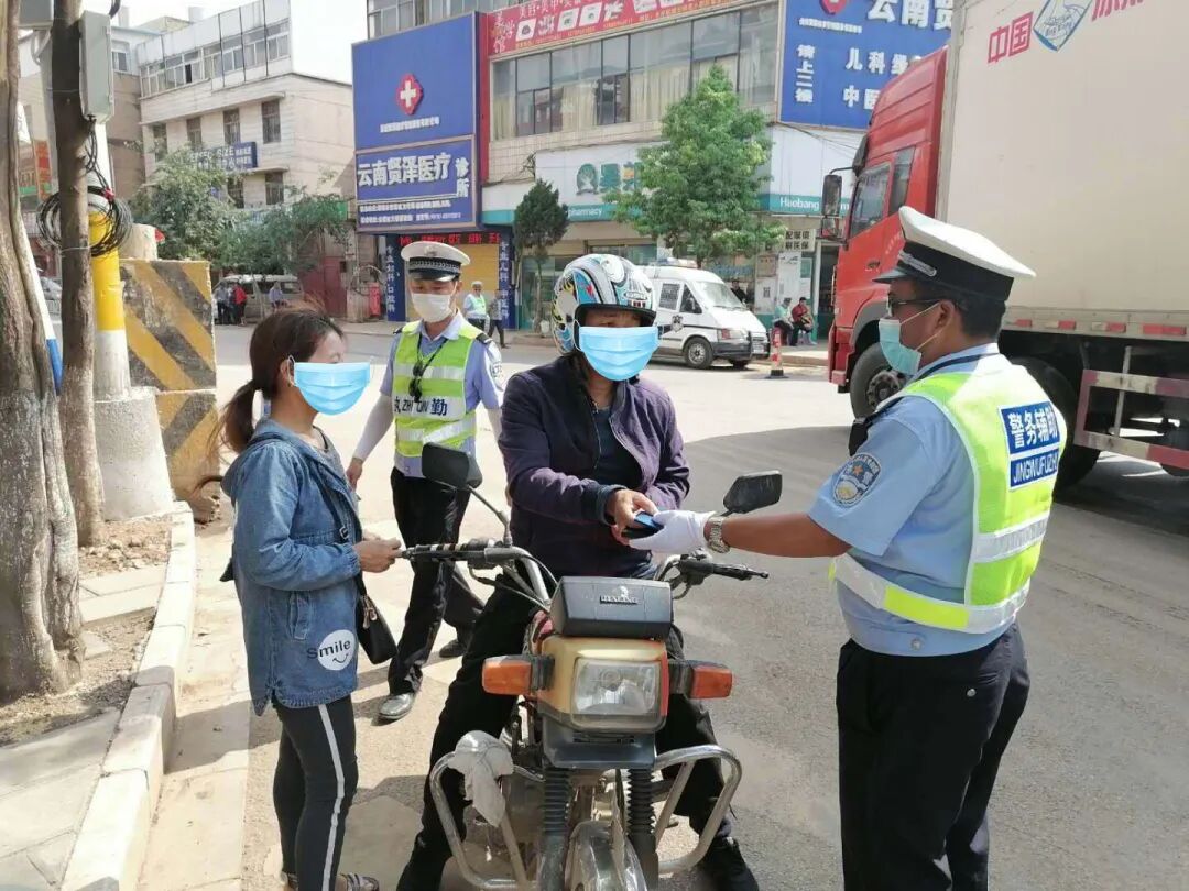 2_电动车佩戴头盔提醒