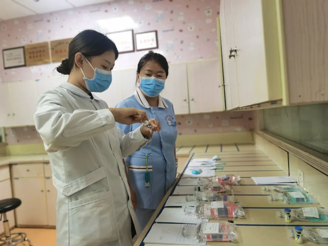 “医”路有你，感谢师恩——致敬“医护”老师