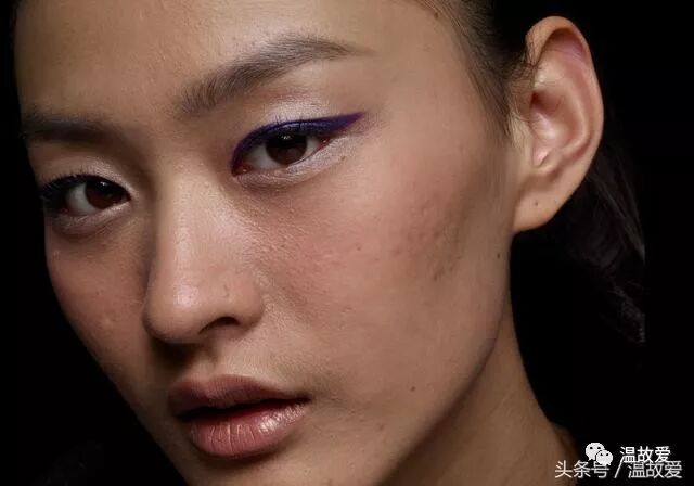 原图拿陈漫老师工作室的修图过程跟大家分享一下,修图其实很简单,记住