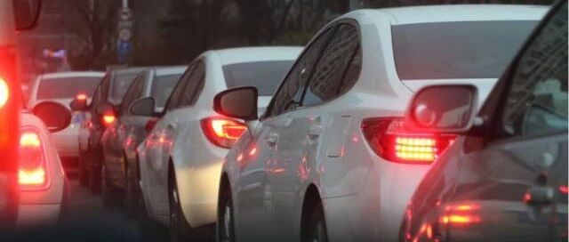 当你上班迟到了一分钟， 你说路上堵车了， 可以理解吗？（一定要看）