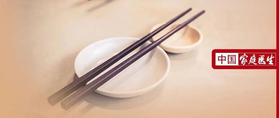 用这种碗筷吃饭，特招肝癌，还会引来白血病！年底大扫除赶紧扔，别害了全家人