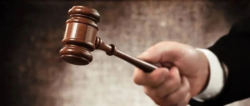 研发主管接私活被辞退，法院判决公司赔偿20.7万元