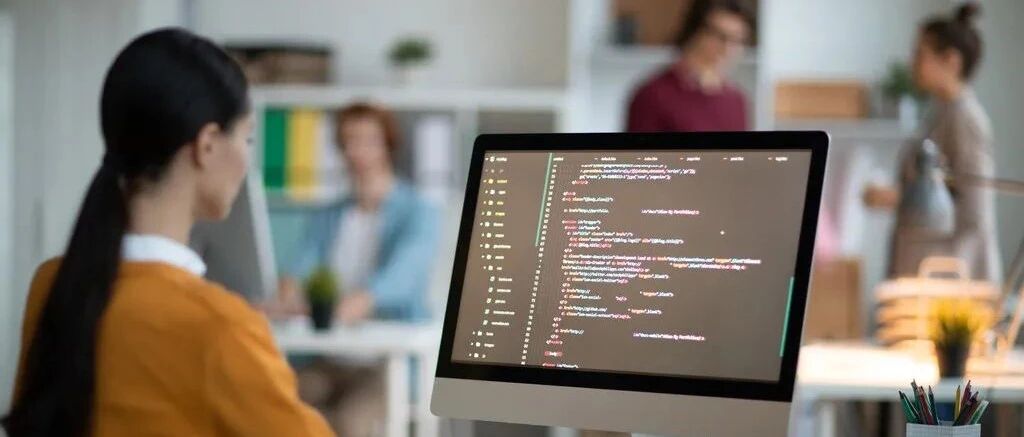 一年加班几百小时，我是二胎宝妈，更是敢拼的女程序员