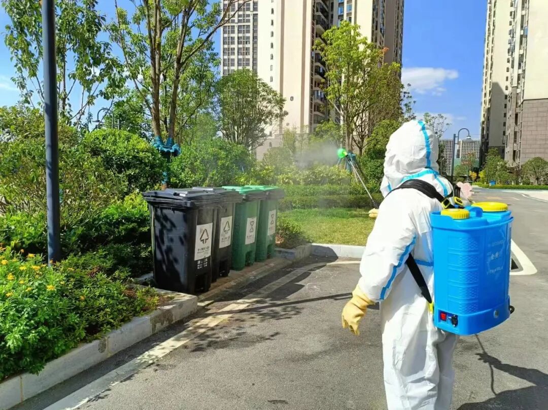 跑腿代买小区消杀直击贵州这些小区的暖心事儿