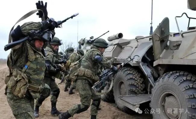 乌军在红军城采用了什么防御战术 三重防线与无人机战