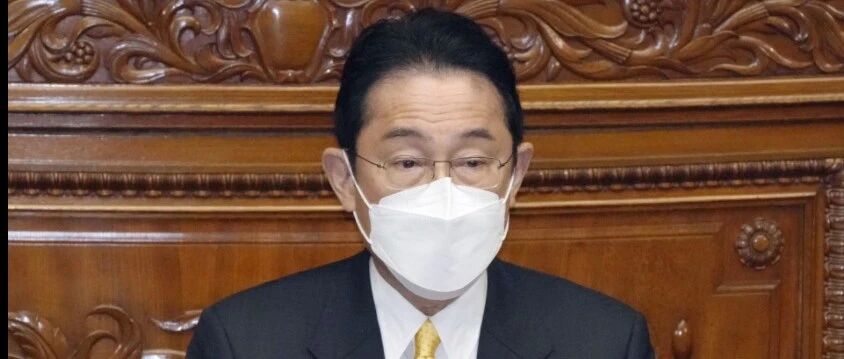 日本装不下去了，连续8次制裁莫斯科后，又承认离不开俄罗斯能源