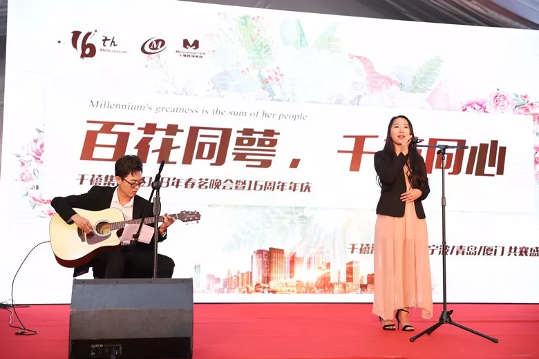 这次...骚起来姿势不一般! 这次...骚起来姿势不一般!