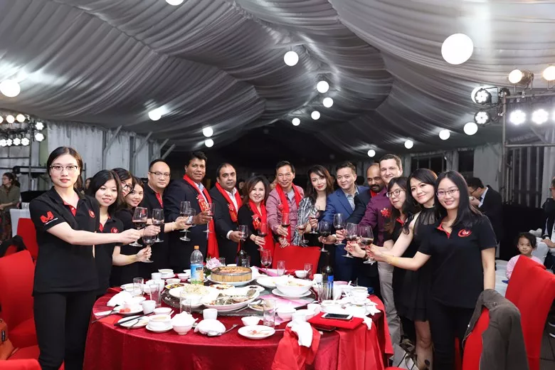 这次...骚起来姿势不一般! 这次...骚起来姿势不一般!
