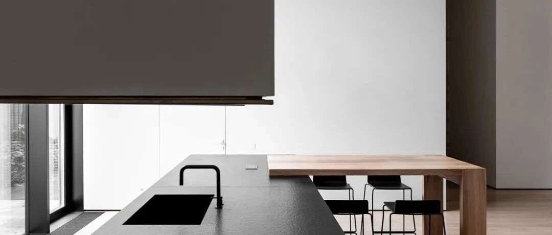 358㎡极简私宅，高级的设计感！网友：呼吸都不会大声