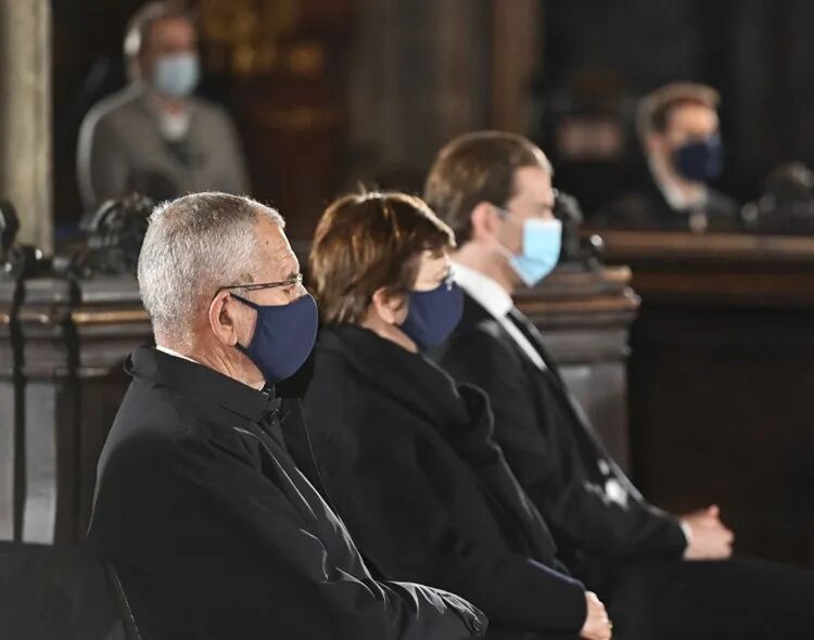 640?wx_fmt=jpeg&tp=webp&wxfrom=5&wx_lazy