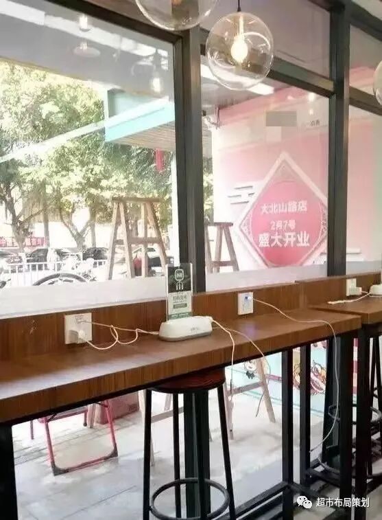 案例：60平社区便利店平面布局设计解析