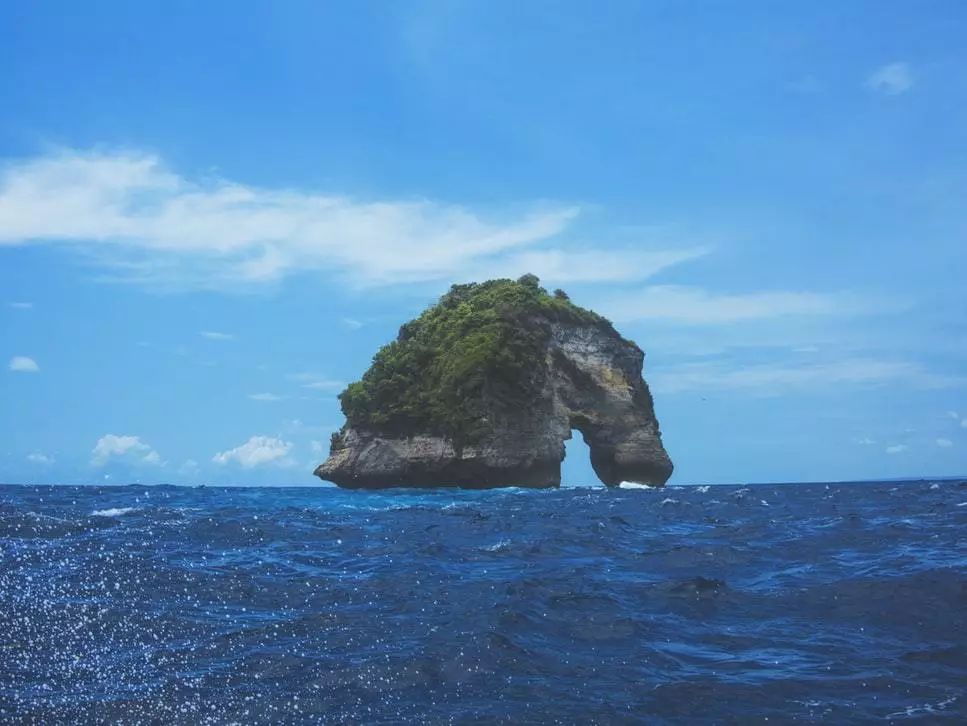 只有1%的人知道的免簽海島，薄荷色海水不輸馬爾蒂夫！ 旅遊 第10張