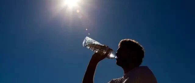 高温来袭，请收下这份中暑防护指南！