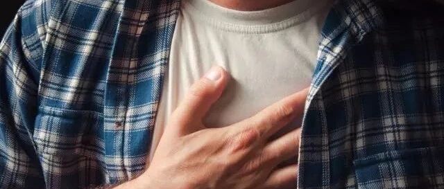 为什么我经常会反酸？这是一种病还是正常生理情况？