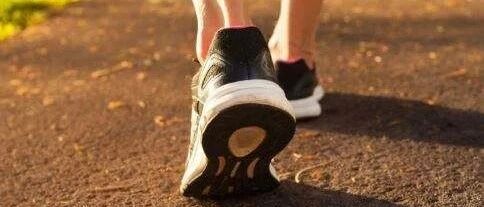 【你知道吗】每日步行步数与死亡率的关系