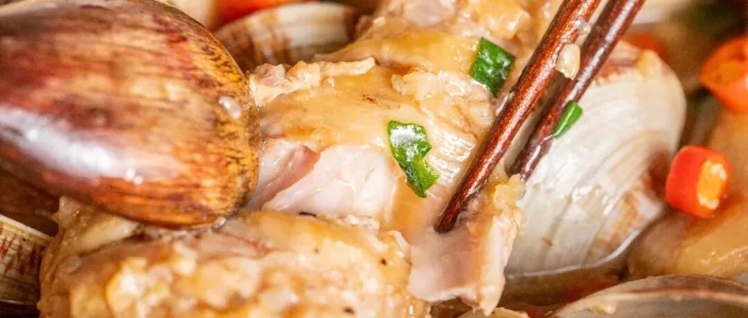 入春后全家最爱这一锅！无油无水一焖搞定，营养满分超鲜香！