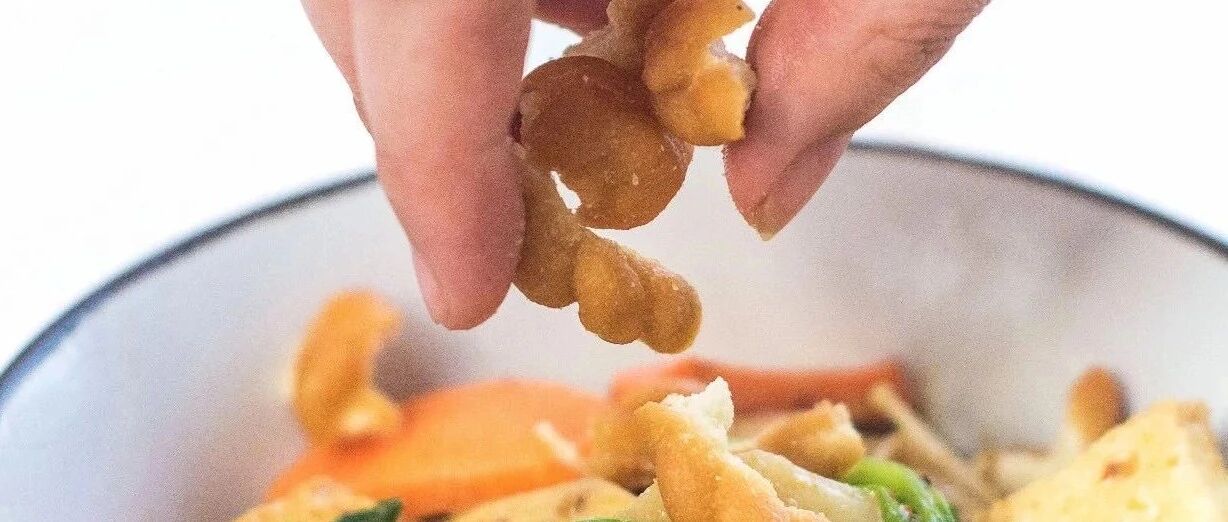 这一口一上市，我秋天的幸福就准时到达了！香酥少糖光吃不胖！