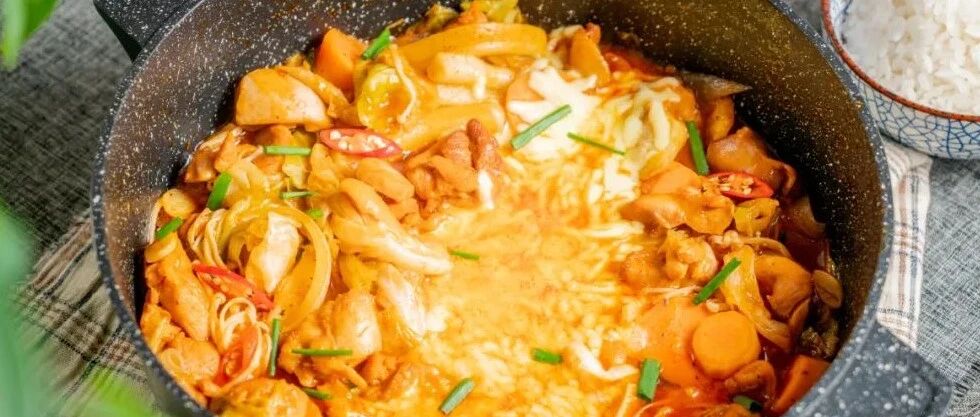 还在排队吃这道周末必吃榜？其实在家就能做！一锅两吃，征服全家！