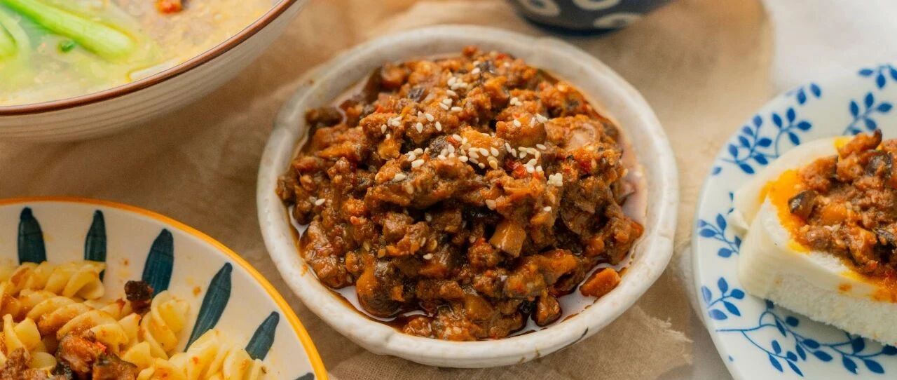 秒杀老干妈的自制神酱！拌饭拌面贼香，一口气连吃三碗！