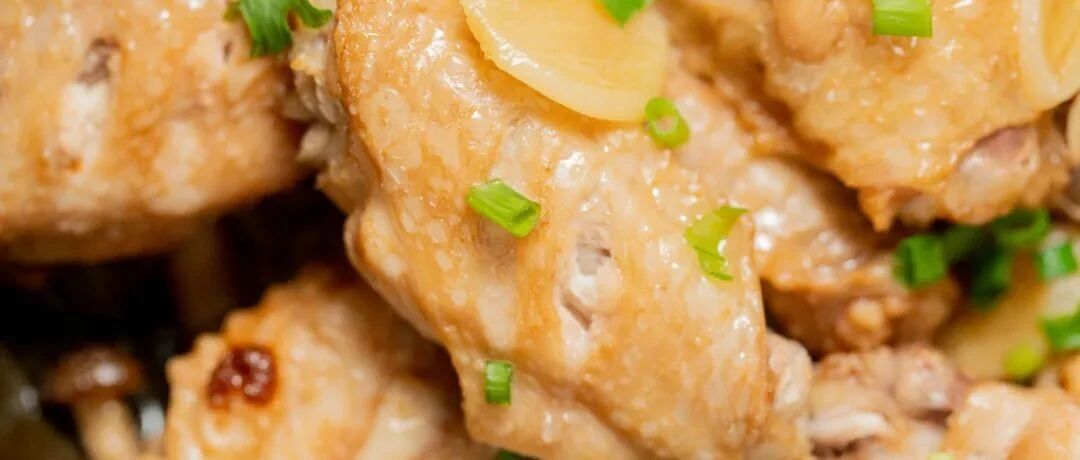 这道会唱歌的茶楼招牌菜，做法不加一滴水，鲜到直嗦手指头~