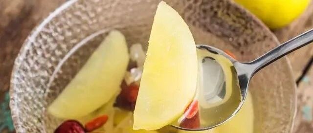 这才是秋天的正确打开方式，吃过的都说服气！甜上舌尖，水润入心窝！