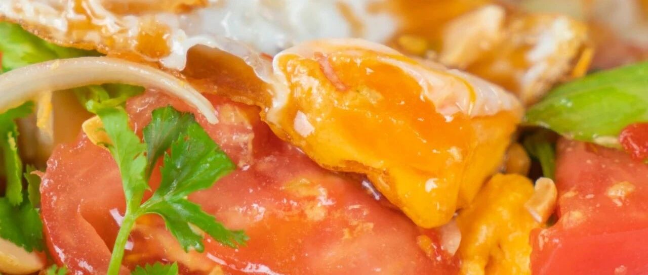 鸡蛋这神仙吃法，99%人没见过！6块钱能做一大盆！