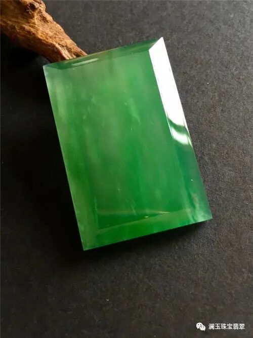 翡翠无饰，平安无事！