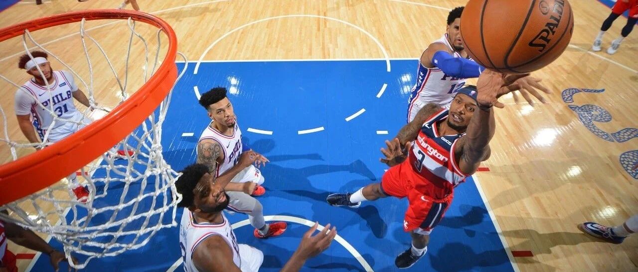 比尔空砍60分末节仅3分入账 小卡时隔三年再打背靠背 职业生涯15次完胜维金斯