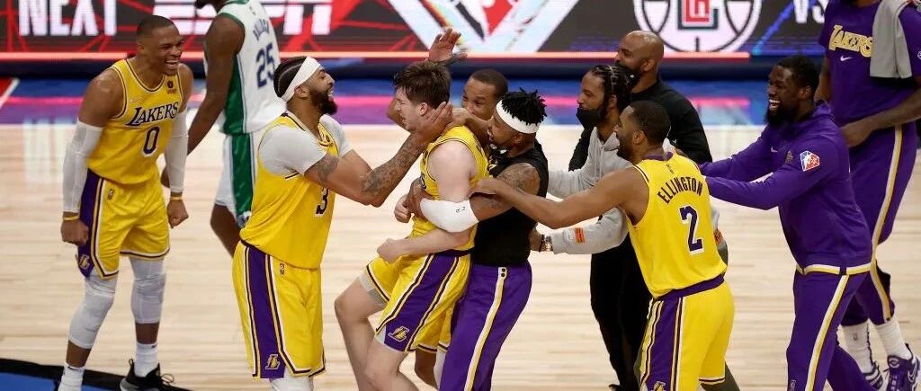 绝杀！准绝杀！反绝杀！三分王入“库”的第二天，大家都在秀！