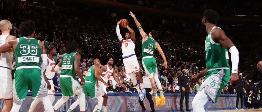 巴雷特三分绝杀致敬神奇名宿！普尔另类方式填补库里空缺