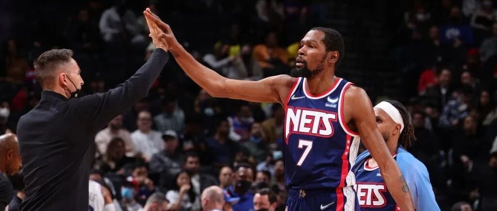 四状元大战在即，湖人危机！杜兰特单核带队，一个顶仨！