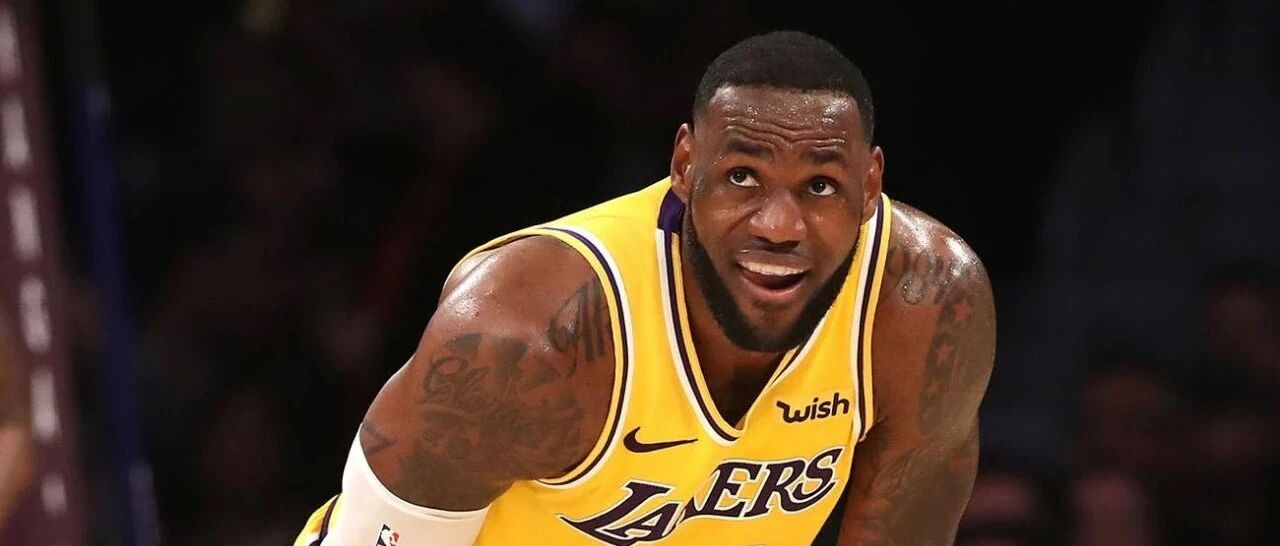 比赛还没打，纪录天上来！詹姆斯这一跳，十年没落下！