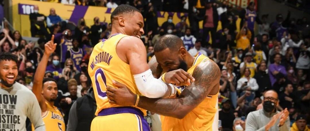 另一面｜那些年湖人做过的“慈善”