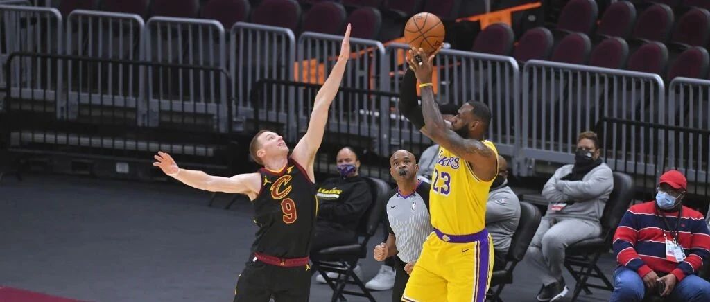 46分赛季新高，詹姆斯给翻译一下，什么叫做联盟最强！