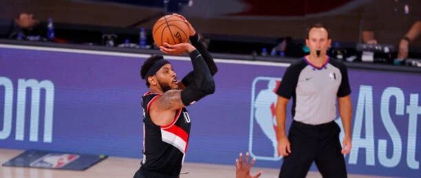 先点名后绝杀！布克手起刀落太诛心！甜瓜关键三分杀死比赛，火箭五小阵容吃大亏！