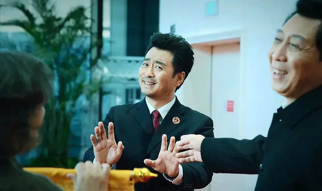 电视剧《巡回检察组》如何"一飞冲天"?