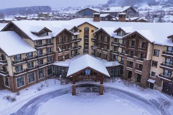 长白山雪季酒店套餐599元起 滑雪温泉漂流含接送 不加价预约至2027年3月
