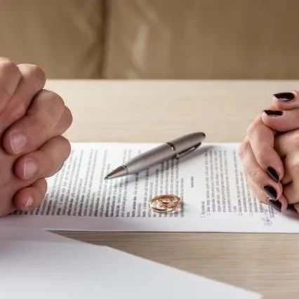 家庭主妇起诉离婚，却知道丈夫年薪300万！