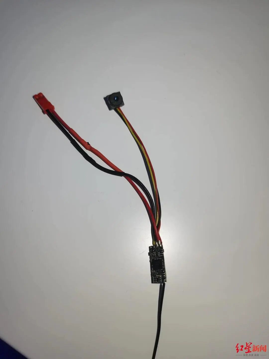 防偷拍检测设备销量大涨！业内人士：酒店检查比客人容易，查一个房间仅需2分钟