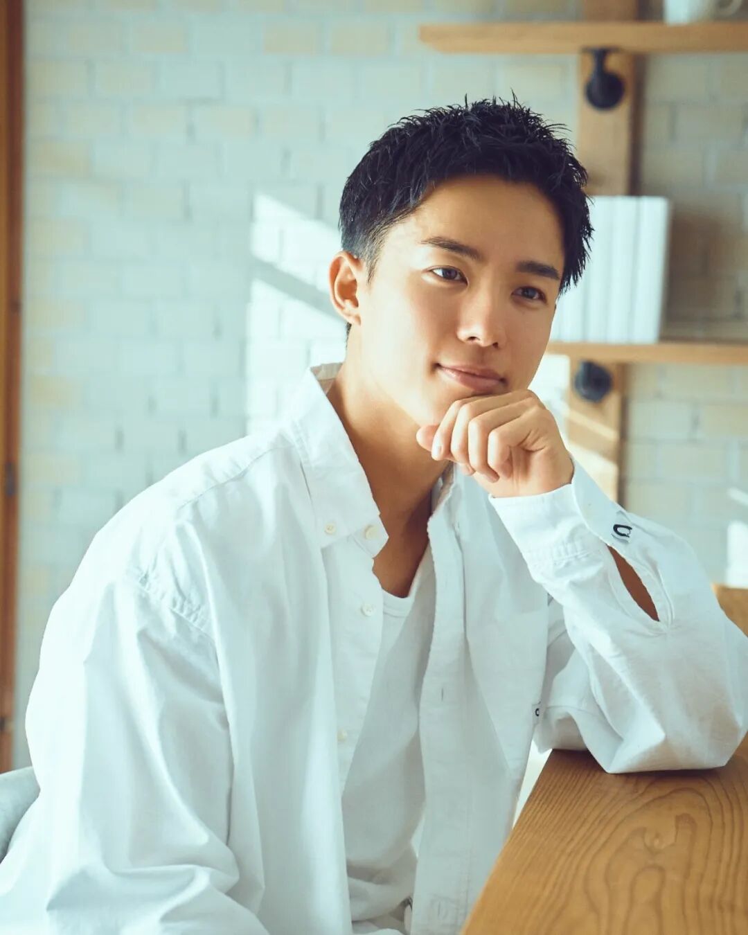 图片[10]-男男恋综「夏日咖啡男友」超帅的黑皮厨师被爆下海...-小蓝短视频